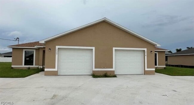3020 Skyline Blvd in Cape Coral, FL - Building Photo - Building Photo