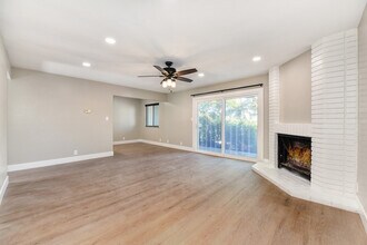 5372 Garfield Ave, Unit C in Sacramento, CA - Building Photo - Building Photo