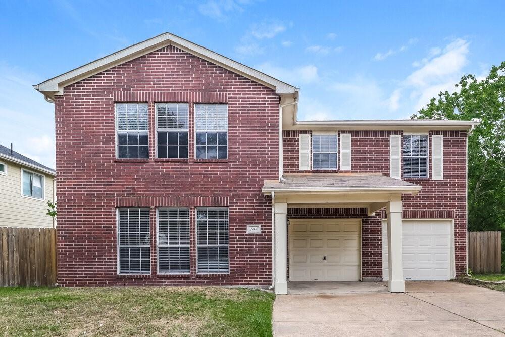 2106 Falling Oaks Rd in Houston, TX - Building Photo