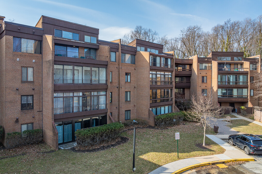 Heather Ridge in Baltimore, MD - Building Photo