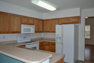 3757 NW 27th St in Gainesville, FL - Building Photo - Building Photo