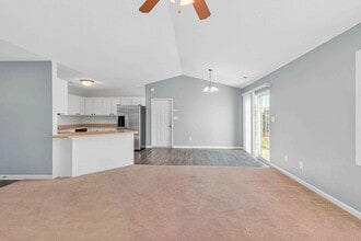 105 Gamble Way in Hubert, NC - Building Photo - Building Photo