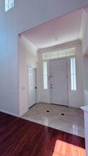 512 Bolsa Way in Oxnard, CA - Building Photo - Building Photo