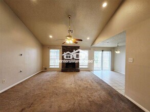 9607 Hanford St in Houston, TX - Foto de edificio - Building Photo