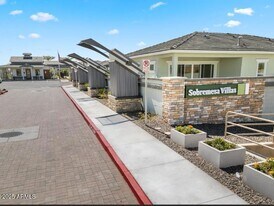 15601 Cactus Rd in Surprise, AZ - Building Photo