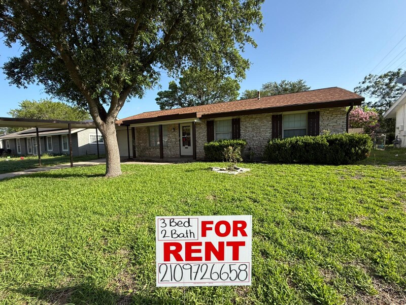 5059 Galahad Dr in San Antonio, TX - Building Photo