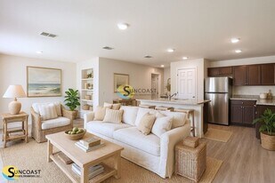 44 Ryarbor Dr in Palm Coast, FL - Building Photo