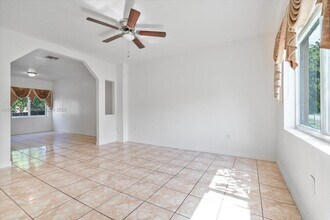 8310 NW 2nd Ave in Miami, FL - Building Photo - Building Photo