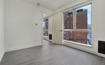 51-44 Goldsmith St-Unit -APT 2A in Queens, NY - Building Photo - Building Photo