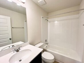 281 Alcatraz Lp in Jarrell, TX - Building Photo - Building Photo