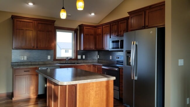 244 Prairie Rd in New Richmond, WI - Building Photo - Building Photo