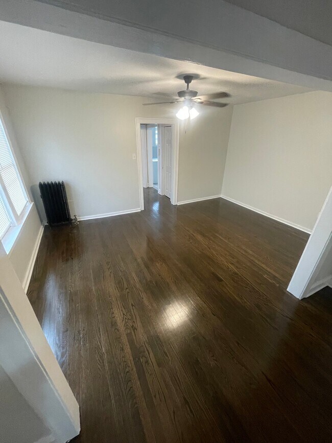 property at 2419 W 60th St