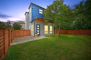2305 E 16th St in Austin, TX - Building Photo