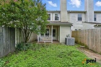 4578 Marlwood Way in Virginia Beach, VA - Foto de edificio - Building Photo