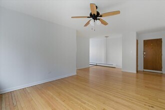 6719 N Hermitage Ave in Chicago, IL - Foto de edificio - Building Photo