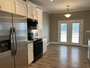 732 E Jefferson St in Hoschton, GA - Building Photo - Building Photo