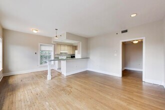 3041-3041 M St NW in Washington, DC - Building Photo - Building Photo