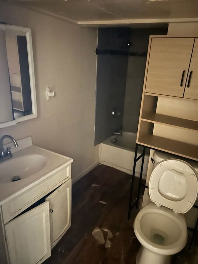 2478 S 5th Pl in Milwaukee, WI - Building Photo - Building Photo