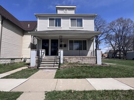 43 E Henry St in River Rouge, MI - Building Photo