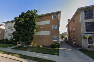 8212 W Walsh Ln in River Grove, IL - Building Photo