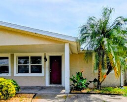 5710 Quist Dr in Port Richey, FL - Building Photo
