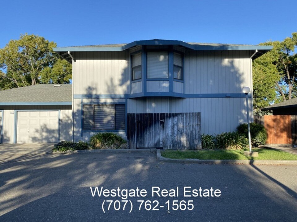 8315 Lasalle Ave in Cotati, CA - Building Photo