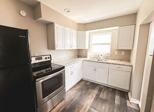 330 12th Ave in New Brighton, PA - Foto de edificio - Building Photo