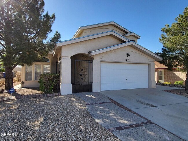 7532 Plaza Taurina Dr in El Paso, TX - Building Photo - Building Photo