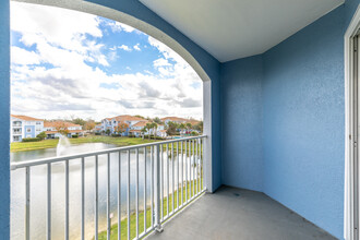 Villages at Lake Pointe in Orlando, FL - Building Photo - Building Photo