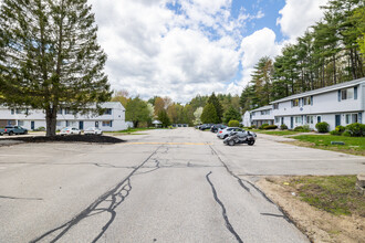 616 Portland St in Rochester, NH - Building Photo - Building Photo