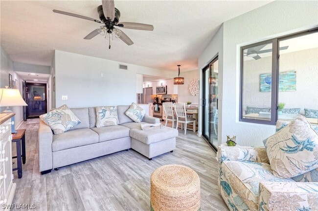property at 898 Buttonwood Dr