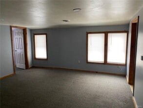 711 Elm St in Carthage, NY - Foto de edificio - Building Photo