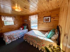 30 Glade Cir in Campton, NH - Building Photo - Building Photo