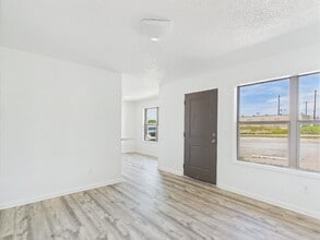 1602 9th St in Marble Falls, TX - Building Photo - Building Photo