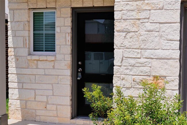 36 Ashe Juniper Wy in Magnolia, TX - Building Photo - Building Photo
