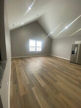 415 Dequincy St, Unit Unit B in Indianapolis, IN - Building Photo - Building Photo