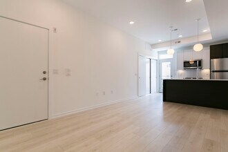 1242 Lecount St, Unit B in Philadelphia, PA - Building Photo - Building Photo