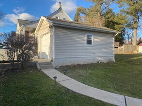 95 Sycamore Ave in Livingston, NJ - Building Photo - Building Photo