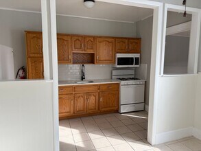 96-98-98 Wallace St in Red Bank, NJ - Building Photo - Building Photo