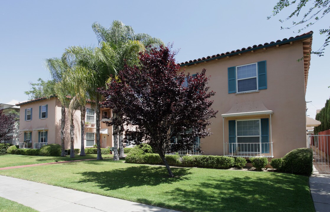 La Cita Apartments in Riverside, CA - Building Photo