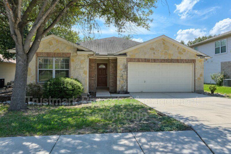 1644 Cloudy Brook in Schertz, TX - Building Photo