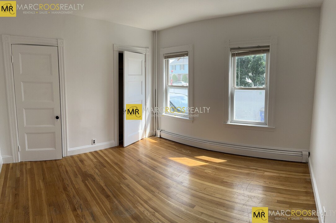 60 Waverly St, Unit 1 in Boston, MA - Building Photo