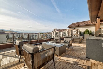 Double R in Reno, NV - Building Photo - Building Photo