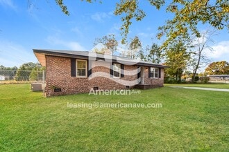 101 Black Oak Rd in Gaston, SC - Foto de edificio - Building Photo