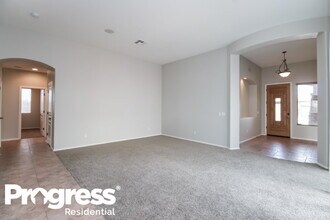 2221 S Holguin Way in Chandler, AZ - Building Photo - Building Photo
