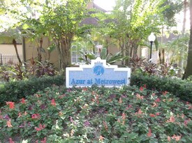 6300 Raleigh St, Unit 104 in Orlando, FL - Building Photo