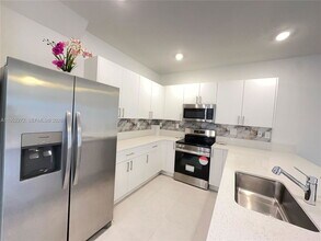 128380 SW 243rd St in Princeton, FL - Building Photo - Building Photo