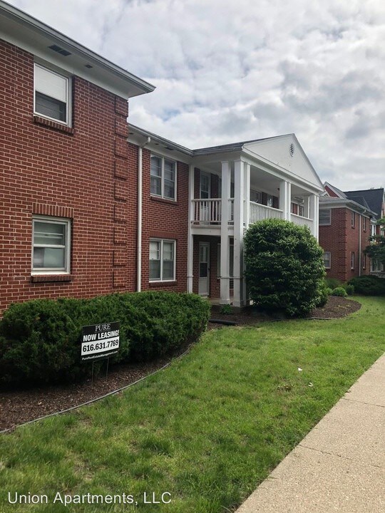 76 Union Ave SE in Grand Rapids, MI - Building Photo