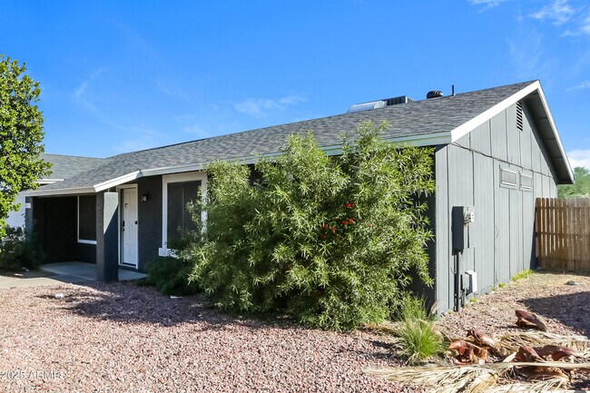 503 W El Prado Rd in Chandler, AZ - Building Photo - Building Photo