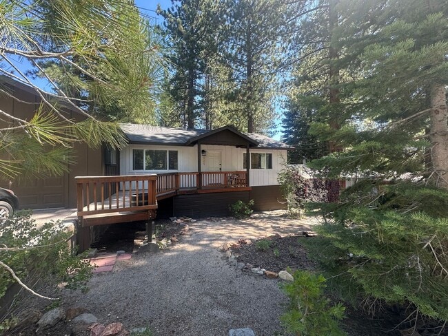 property at 921 Julie Ln